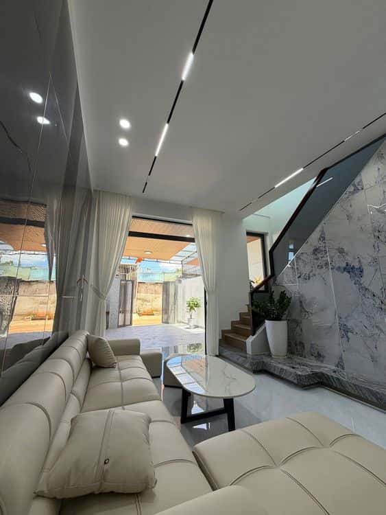 Bán Nhà Mới Hiện Đại Hẻm Chính Hàn Mạc Tử, thông 220 Lê Duẩn – Phường Hội Phú, Pleiku, Gia Lai