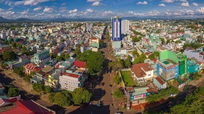 Pleiku trung tâm Gia Lai sôi động giao dịch nhà đất và bất động sản